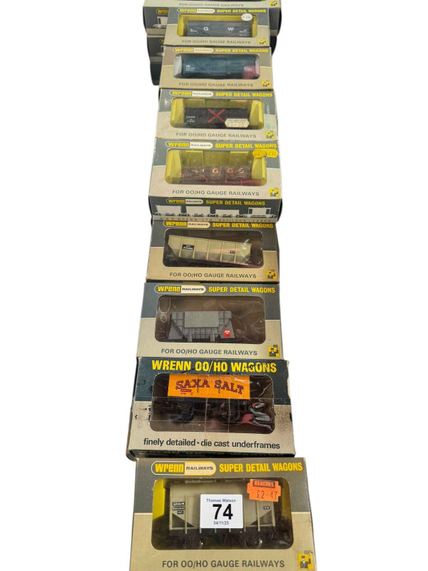 Collection of boxed OO/HO gauge railway wagons (23).