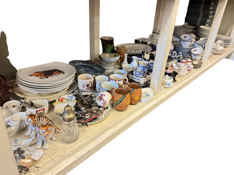 Royal Doulton Old Colony, Ringtons, USSR figurines, Wedgwood, collectors plates, Beefeater English Ironstone pottery, etc.