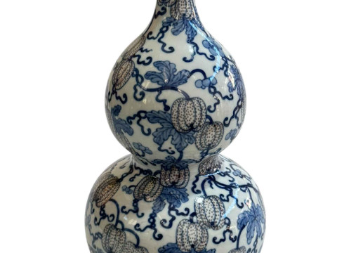 Chinese blue and white double gourd vase, 33cm.