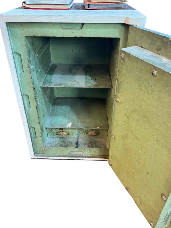 Hamilton & Co floor safe and key, 92cm by 64.5cm by 63.5cm.