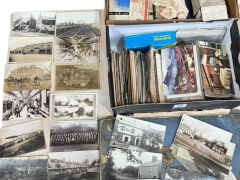 Good collection of postcards including Barnsley Football Club 1922-23...