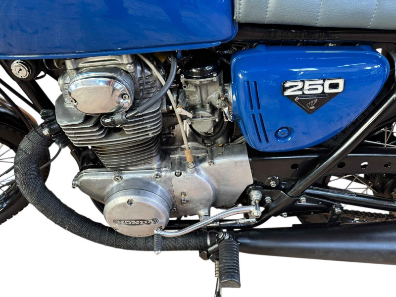 Honda CB250 K4 Motorcycle, Registration Number HFN 629L, first date of registration 25-04-1973, beautifully restored with freshly powder coated wheels, new spokes and bearings front and rear, jack seals, brake shoes, headstock bearings, the bike has electric start button and good compression.