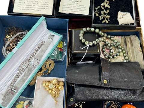 Collection of costume jewellery, wristwatches, etc.