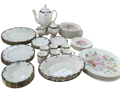 Wedgwood Chartley dinner and coffee service, 41 pieces, and Wedgwood Meadow...