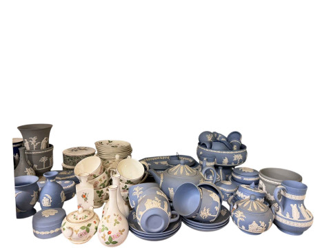 Collection of Wedgwood Blue Jasperware, Wedgwood Wild Strawberry, Kutani Crane, etc. thumbnail