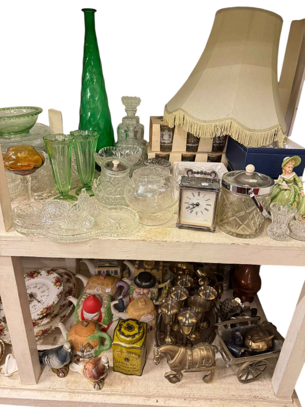 Large collection to include Royal Albert Old Country Roses, Meakin Studio tablewares, teapots, glassware, metalwares, etc.
