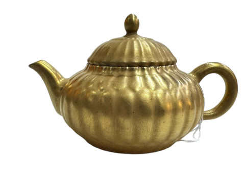 Chinese gilt fluted teapot, blue seal mark, 14cm across.