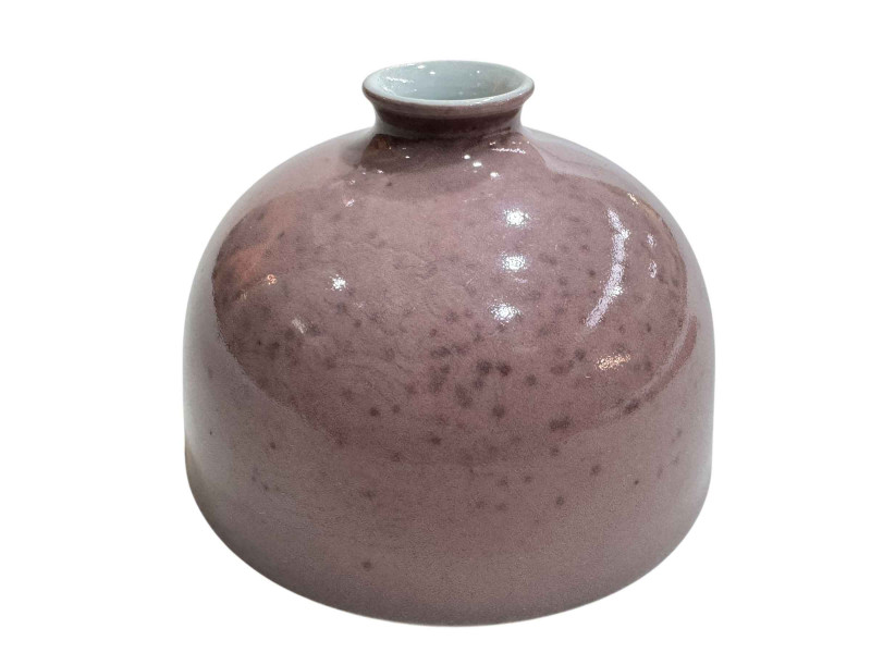 Chinese peach bloom glazed water pot, 8.5cm high, six character mark.