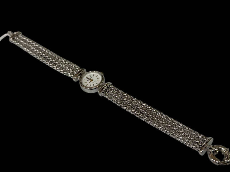 Ca Doro 9 carat white gold bracelet wristwatch.