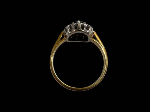 18 carat gold diamond and green stone cluster ring, size K/L. thumbnail