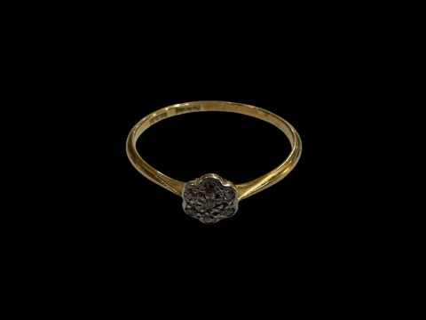 18 carat gold tiny diamond cluster ring, size T.
