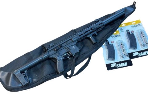 Sig MC 177 Co2 powered air rifle and accessories, no licence required...