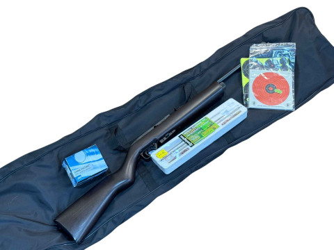 Crosman 177 air rifle and accessories, no licence required to buy this...