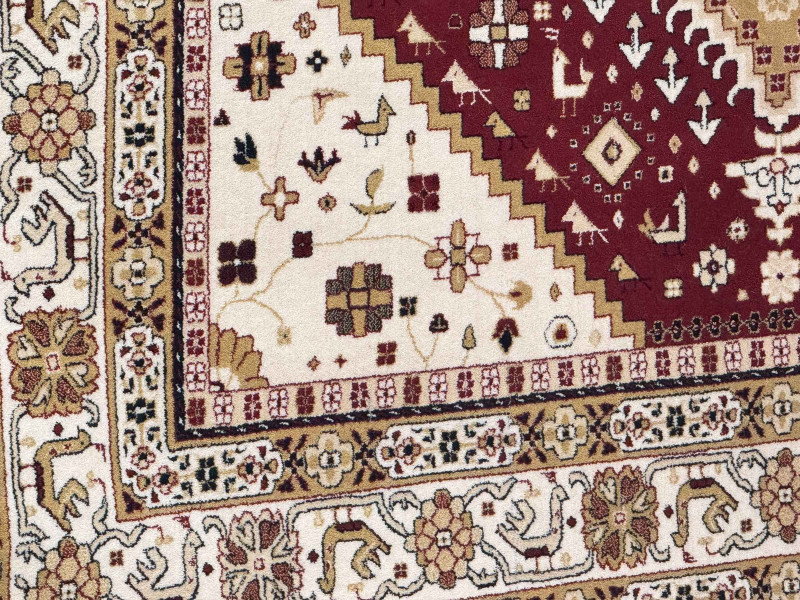 As new Royal Classic 93R carpet, handtufted in Egypt, 3.40 by 2.40.