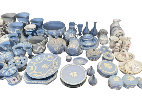 Collection of Wedgwood Blue Jasperware, Wedgwood Wild Strawberry, Kutani Crane, etc. thumbnail
