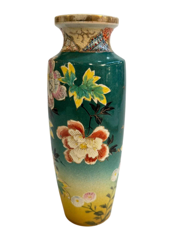 Satsuma vase with flower decoration, signed on base, 21cm.