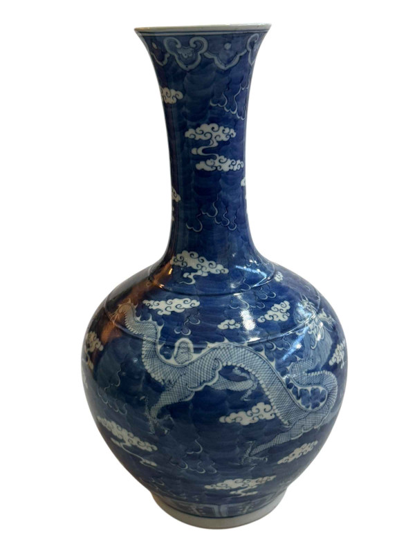 Large Chinese blue and white dragon vase, two circle mark, 40cm.