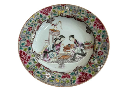 Chinese famille rose plate decorated with three ladies taking tea, 22cm...