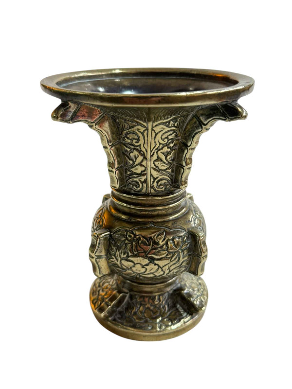 Chinese bronze Gu vase, 15cm.