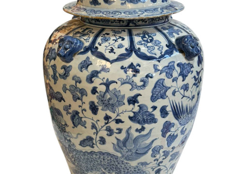 Large Chinese blue and white vase and cover, 59cm. thumbnail