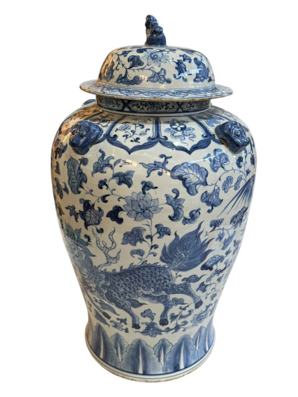 Large Chinese blue and white vase and cover, 59cm.