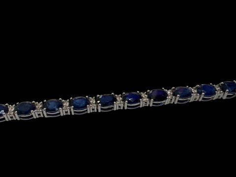 Sapphire and diamond bracelet set in 18 carat white gold, sapphire 9.50cts and diamonds 0.28cts. thumbnail