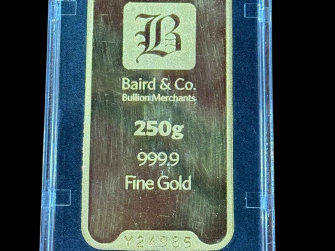 Baird and Co. 250g fine gold 999.9 cast bar, no. Y24985.  Buyers Premium...