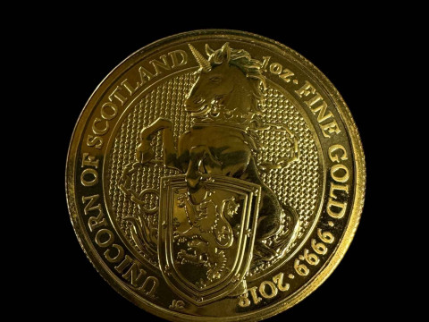 Unicorn of Scotland 2018 1oz fine gold 999.9 One Hundred Pound coin. thumbnail