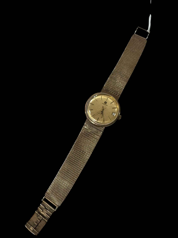 Zenith 9 carat gold gent's bracelet watch.