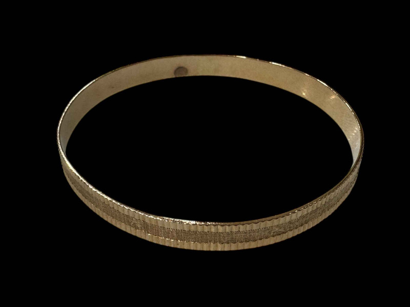 Gold bangle, tests as 15-18 carat.
