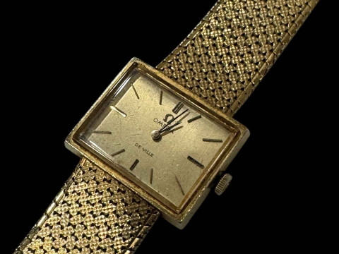 18 carat gold Omega de Ville lady's bracelet watch. thumbnail