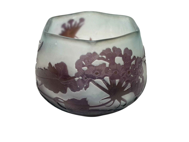 Gallé vase with hexagonal neck, 10cm.