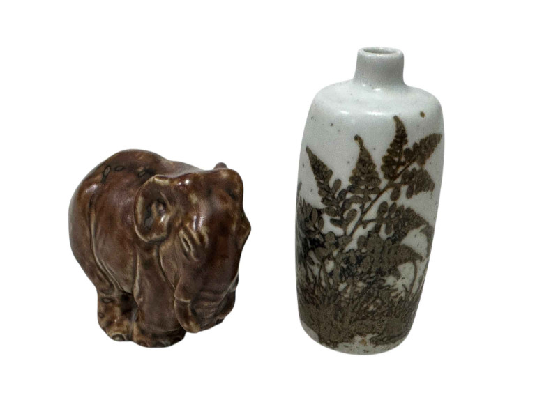 Royal Copenhagen miniature vase by Nils Thorsson and elephant (2).