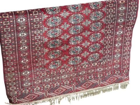 Persian design rug, 1.80 x 1.28m.