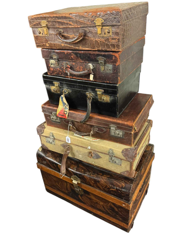 Tin trunk and five vintage cases including crocodile skin and leather (6).