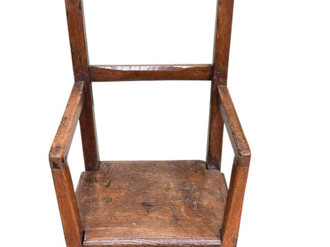 Antique jointed rustic salt box chair.