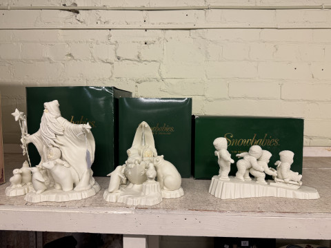 Collection of mainly boxed porcelain dolls including Albernon, Regency Fine Arts, Leonardo, three Snow Babies ornaments, etc. thumbnail