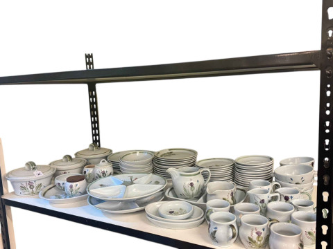 Buchan Portabello Scotland stoneware 'Thistle' table service.