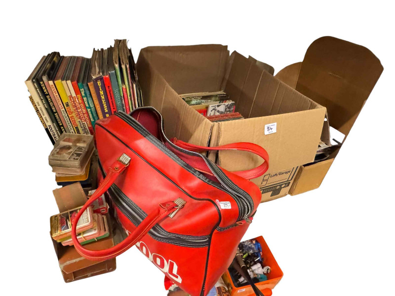 Vast collection of vintage toys and games, annuals and other books, three pairs of vintage football boots, football programmes, Lego, Star Wars, badges, etc.