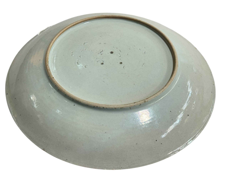 Chinese circular charger with famille rose and floral decoration, 35cm diameter.