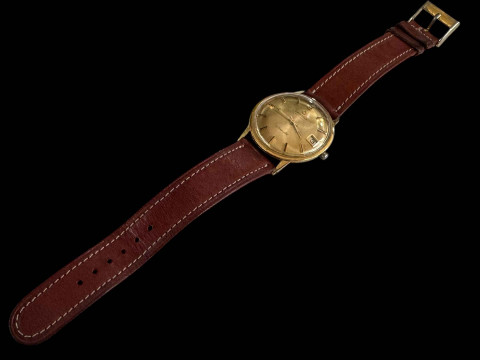 Certina Automatic 'New Art' gents wristwatch with leather strap.