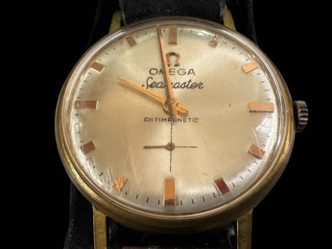 Gents 18 carat gold Omega Seamaster Antimagnetic wristwatch with leather strap, Number 16203. thumbnail