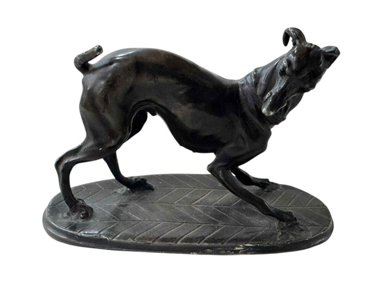 Metal sculpture of a greyhound, 11cm.