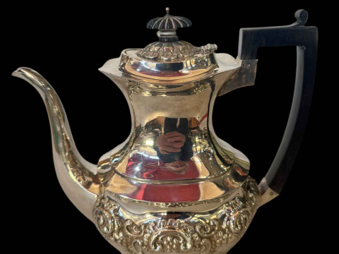 Edwardian silver coffee pot with embossed decoration, Birmingham 1906. thumbnail