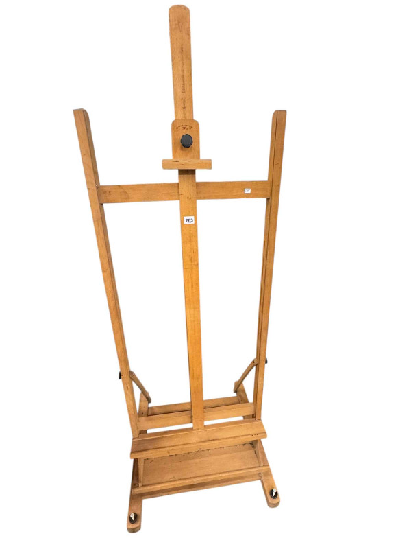 Winsor & Newton portable artists adjustable easel and three folding artists easels (4).