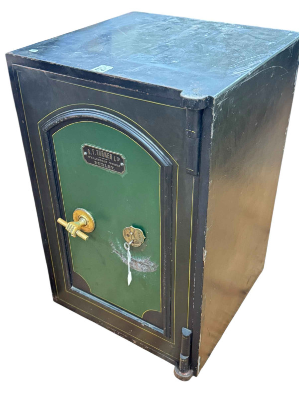 SF Turner Ltd, Dudley, vintage floor safe and key, 81.5cm by 54cm by 54cm.