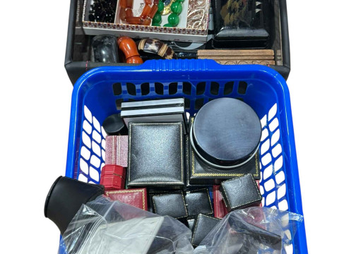 Jewellery box and contents and jewellery cases.