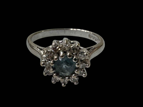 Aquamarine and diamond 18 carat white gold ring, size M.
