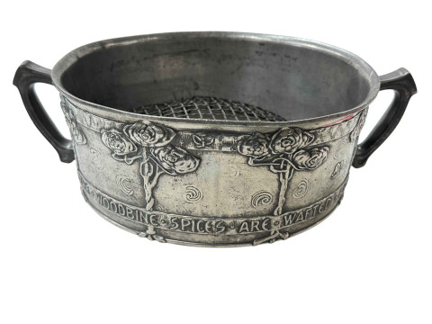 Arts & Crafts (possibly Tudric) pewter rose bowl. thumbnail