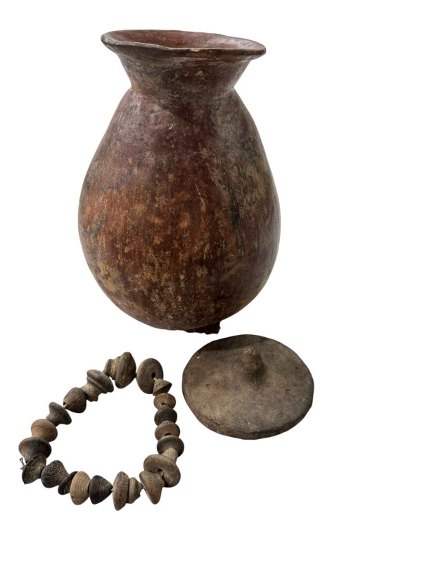 Columbian red clay vessel circa 800AD and a ring of 20 Torteros.